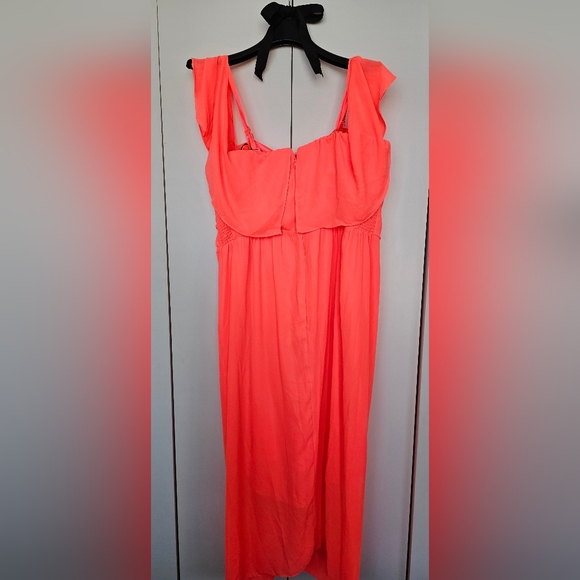 City Chic Va Va Voom Off-Shoulder Dress in Neon Coral City Chic Size 18/M - Picture 3 of 8
